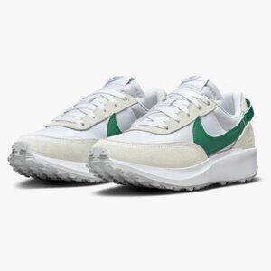 Women's Nike Waffle Debut Running Shoe Size 6.5